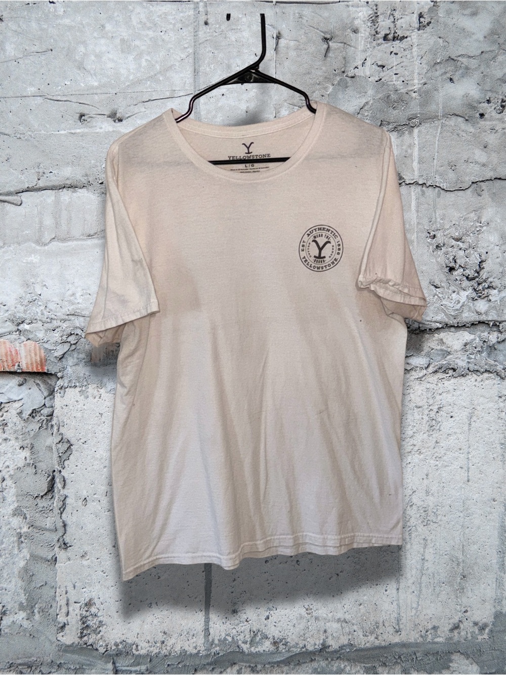 Yellowstone Men's Short-Sleeve Crewneck Tee in Cream with Chest Logo